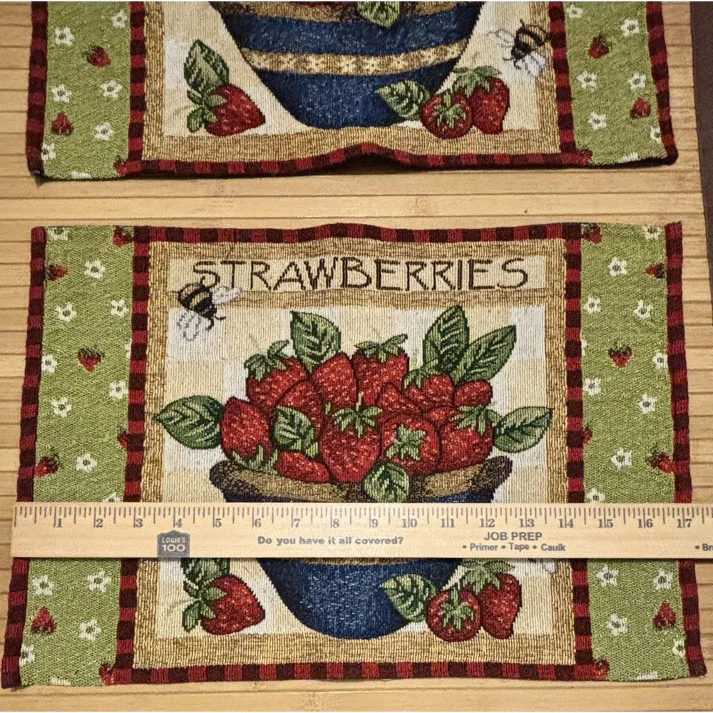 Strawberry Bowl Table Runner 70 in Unlined Jacquard Tapestry Wi/ 3 Placemats [Z]